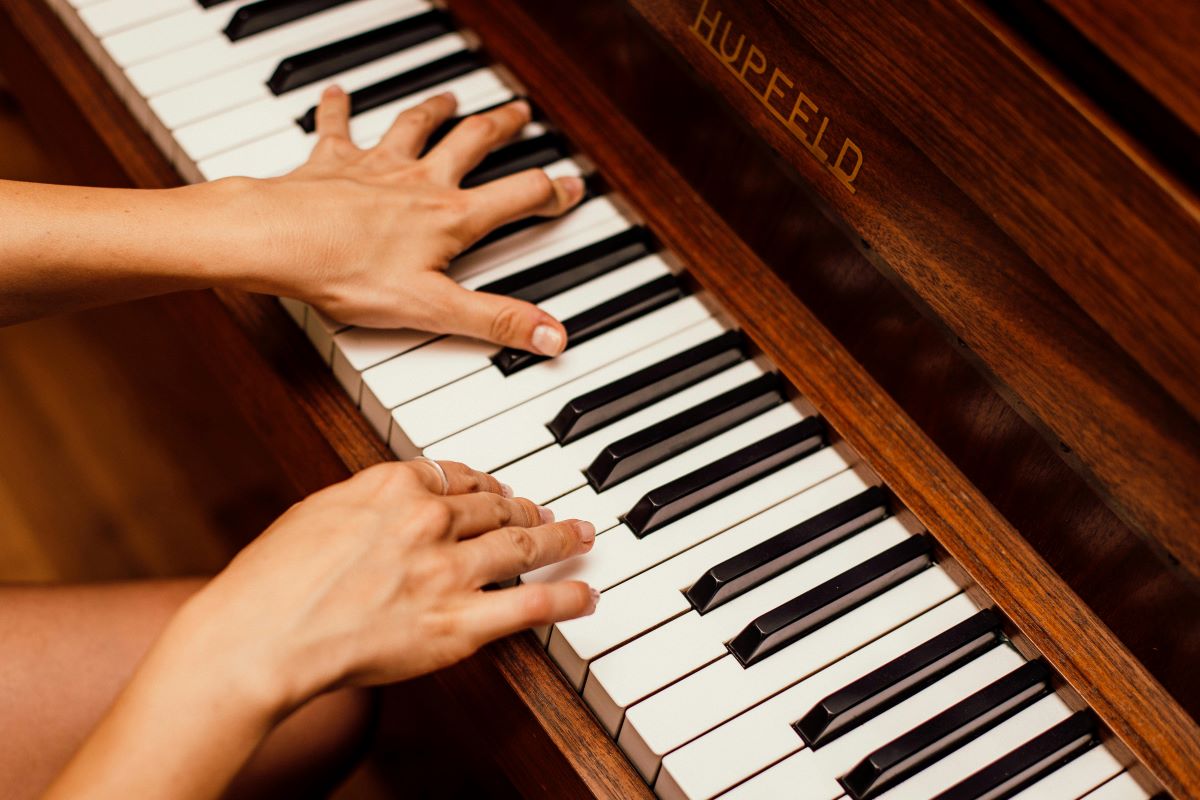 You are currently viewing Pourquoi apprendre « Mistral Gagnant » au piano ?